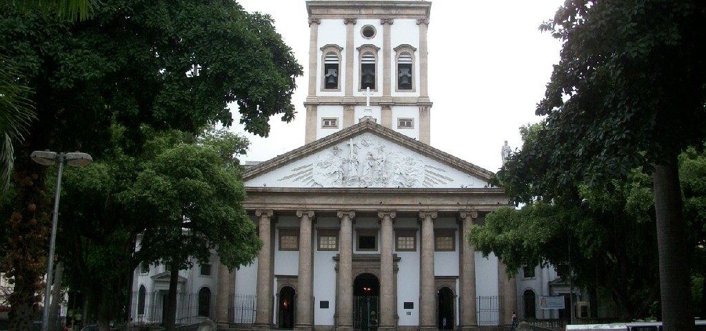 Fachada da Igreja de Nossa Senhora da Glória, Largo do Machado