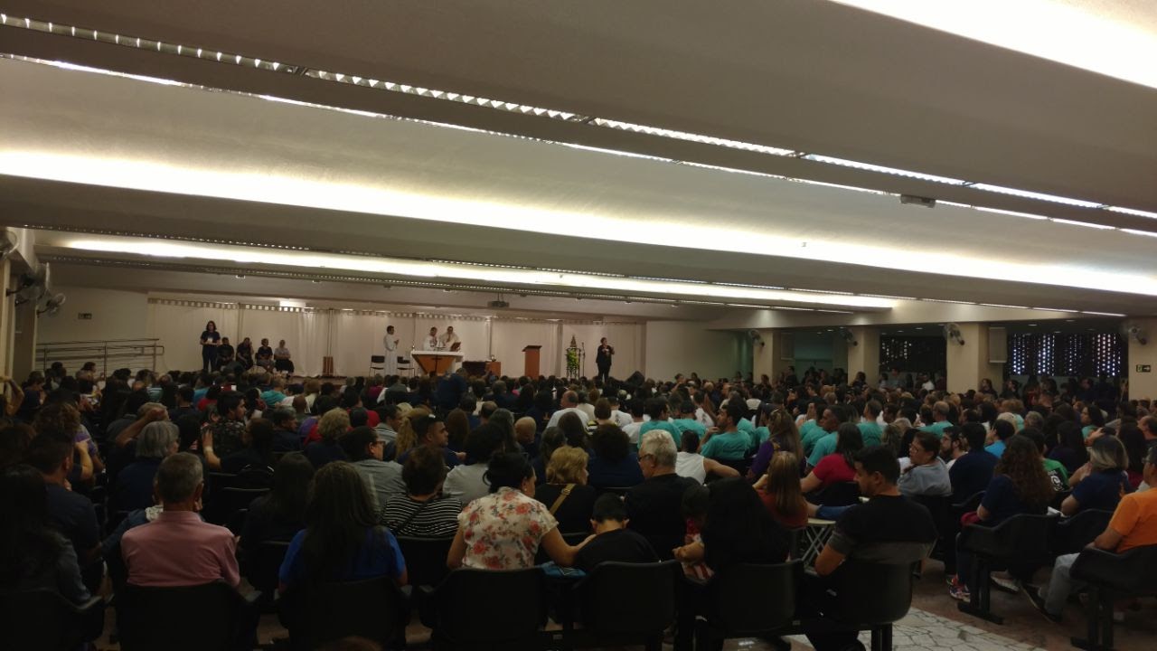 Vista panorâmica da participação dos surdos na Missa em Aparecida, SP (09/09/2017).