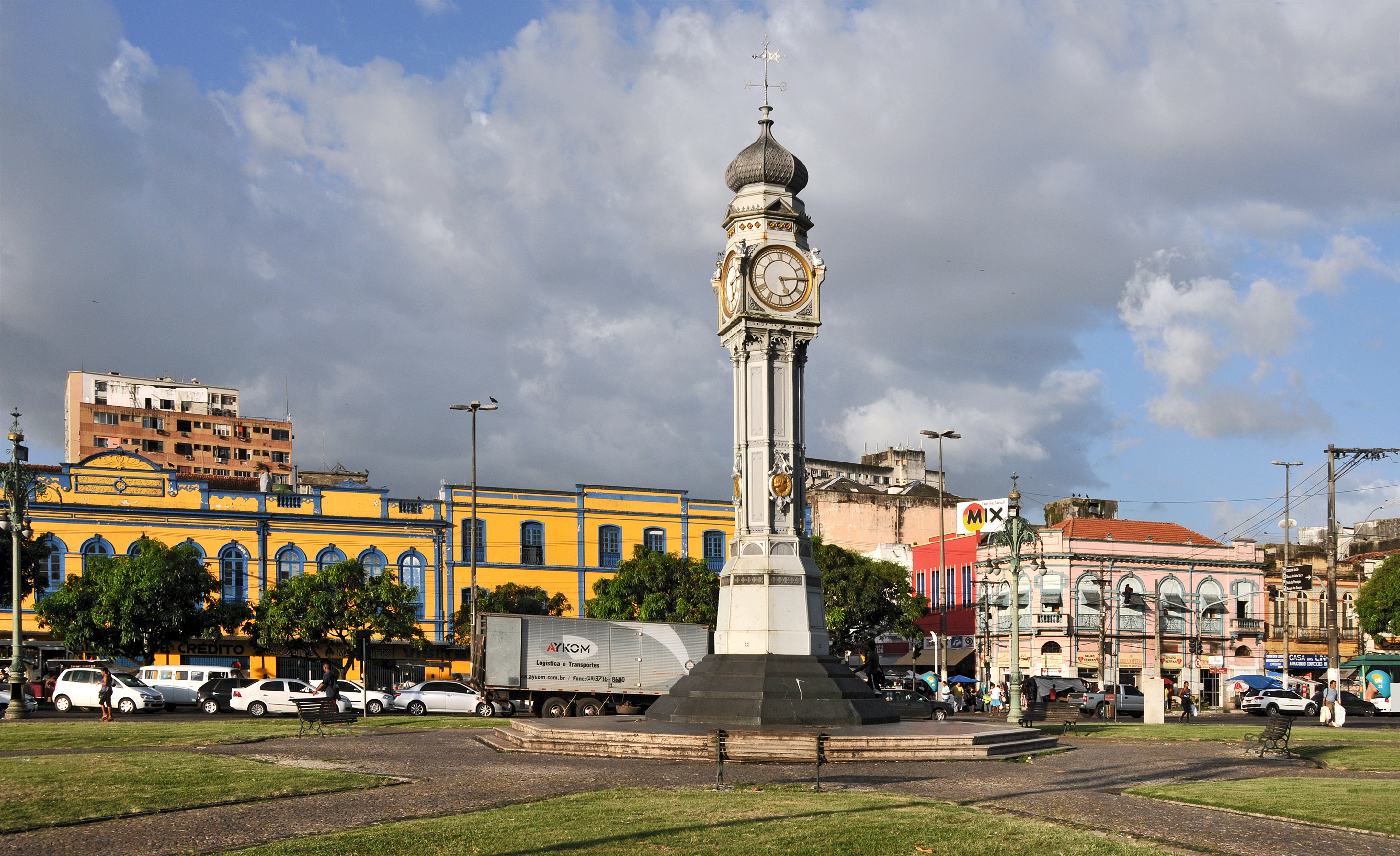 Belém_Praça_do_Relógio_Clock_Place_01
